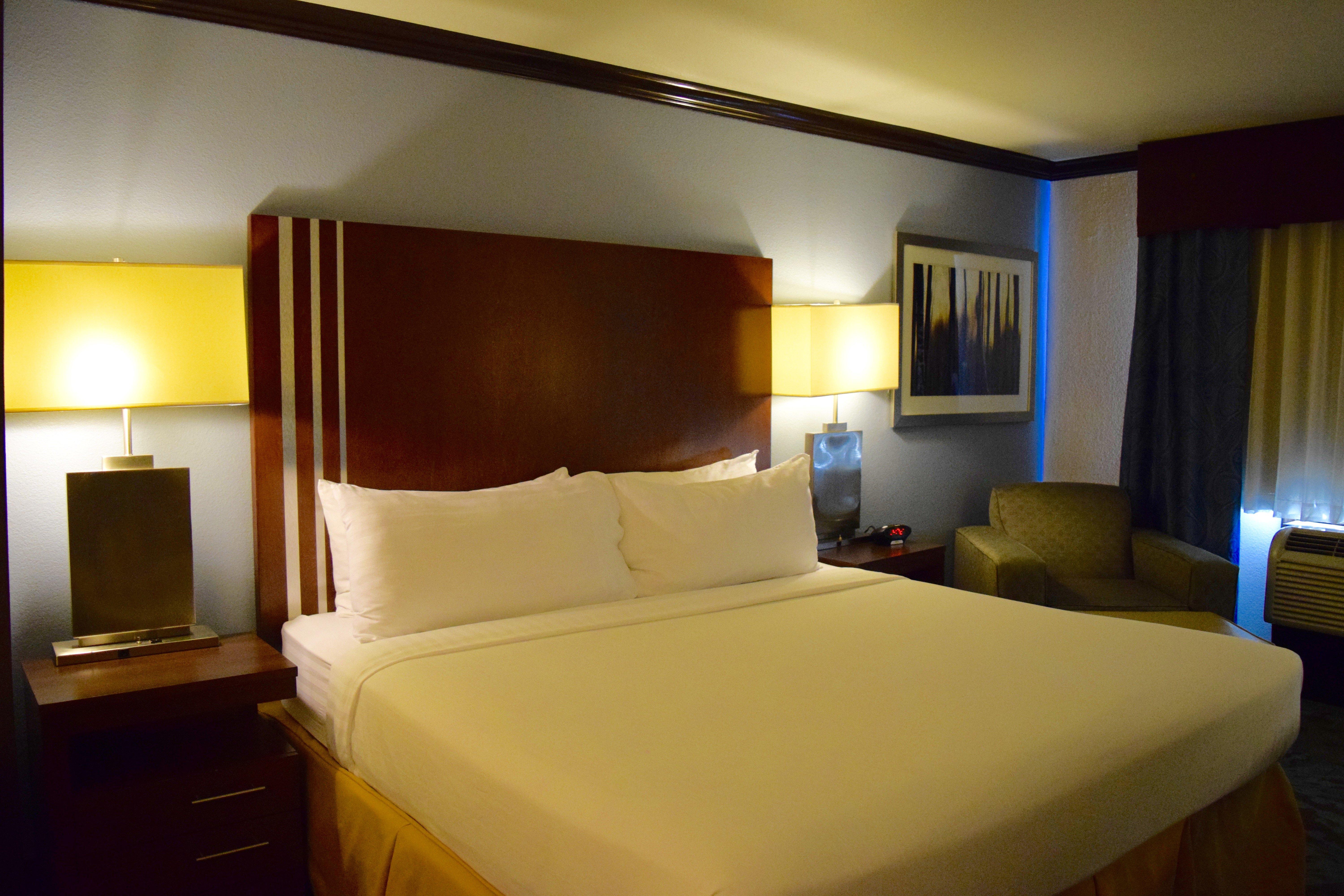 Holiday Inn Express & Suites San Antonio Nw Near Seaworld By Ihg Eksteriør billede