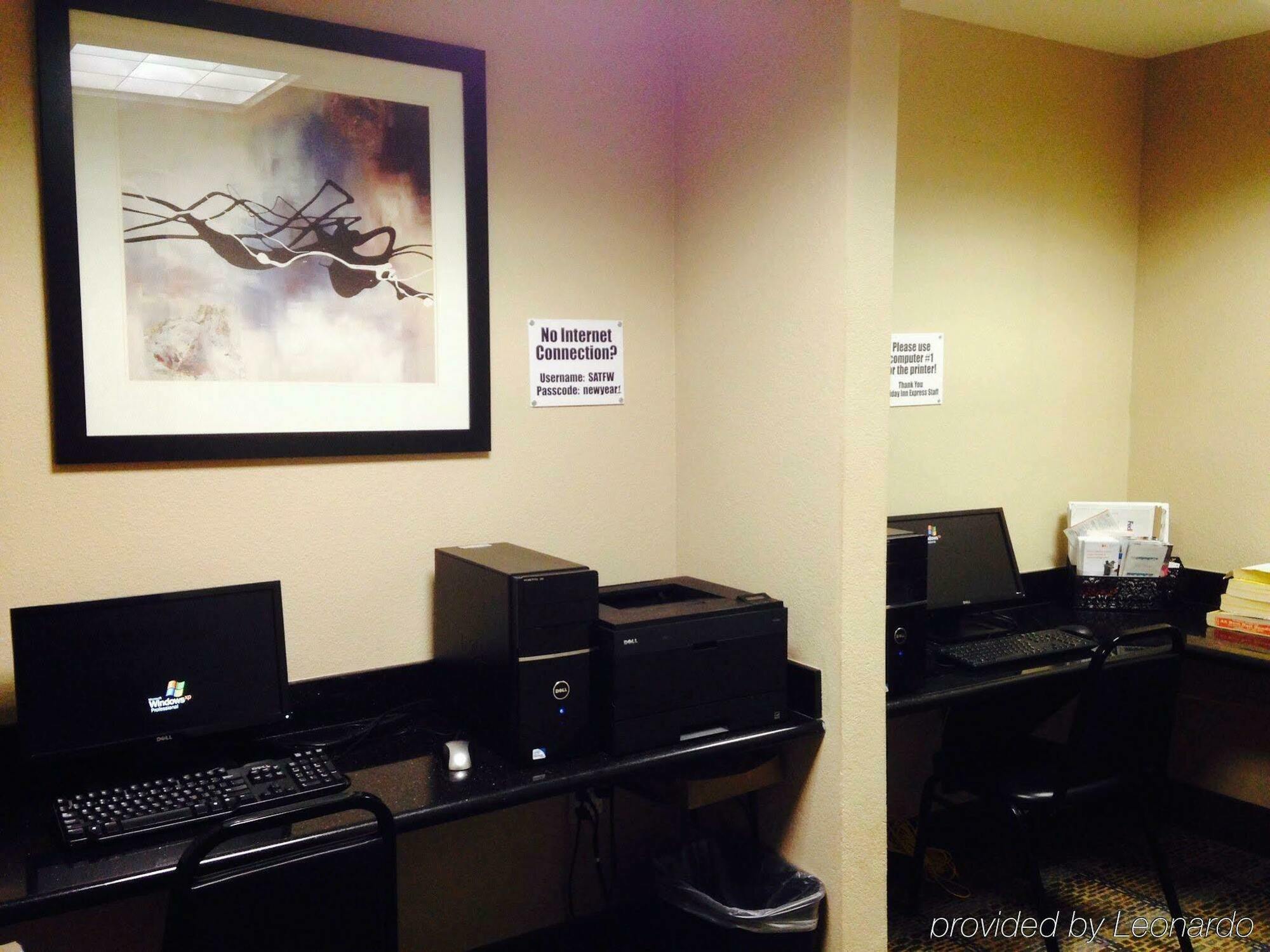 Holiday Inn Express & Suites San Antonio Nw Near Seaworld By Ihg Eksteriør billede